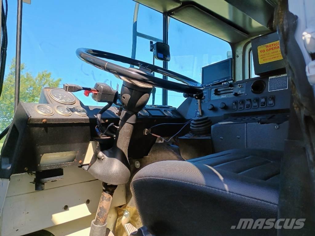 Mack MR Сміттєвози