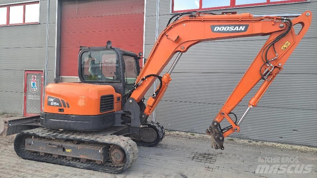 Doosan DX 85 R-3 Середні екскаватори 7т. - 12т.