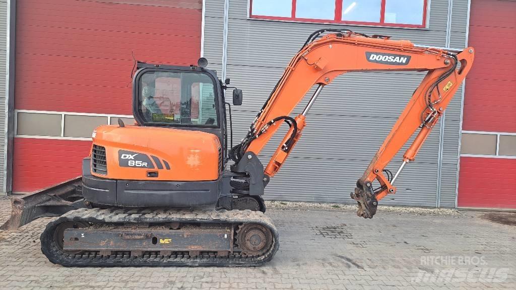 Doosan DX 85 R-3 Середні екскаватори 7т. - 12т.