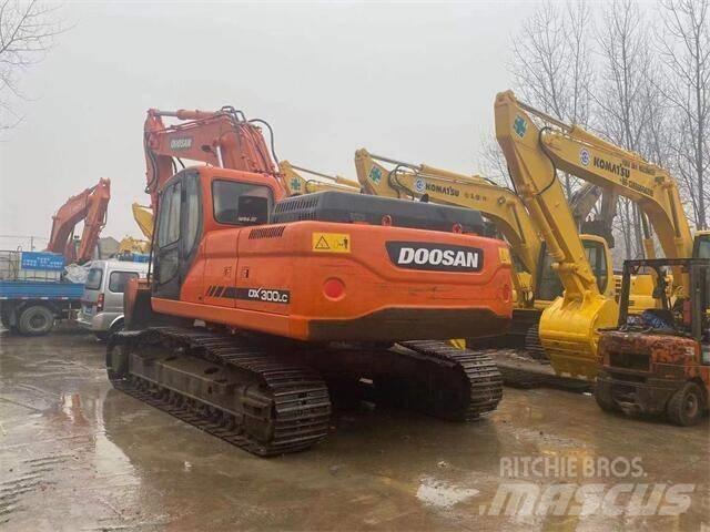 Doosan DX 300 Гусеничні екскаватори