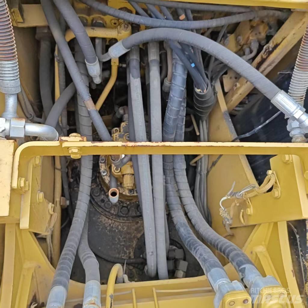 CAT 315 D Гусеничні екскаватори