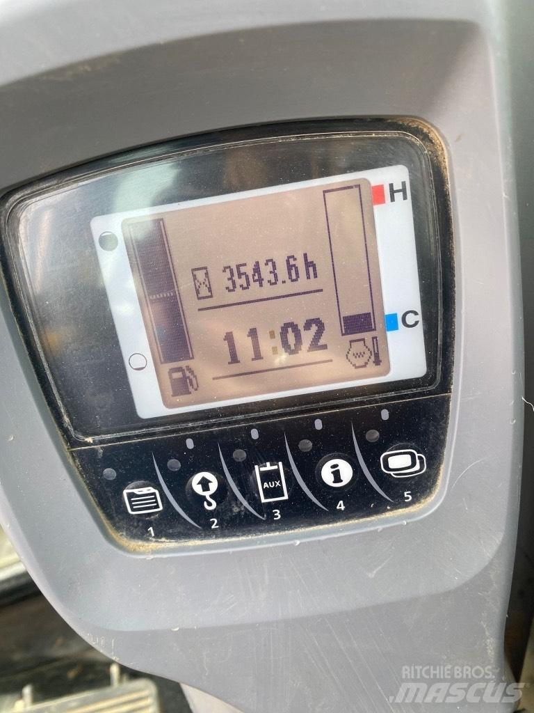 Kubota KX 080-4 Середні екскаватори 7т. - 12т.