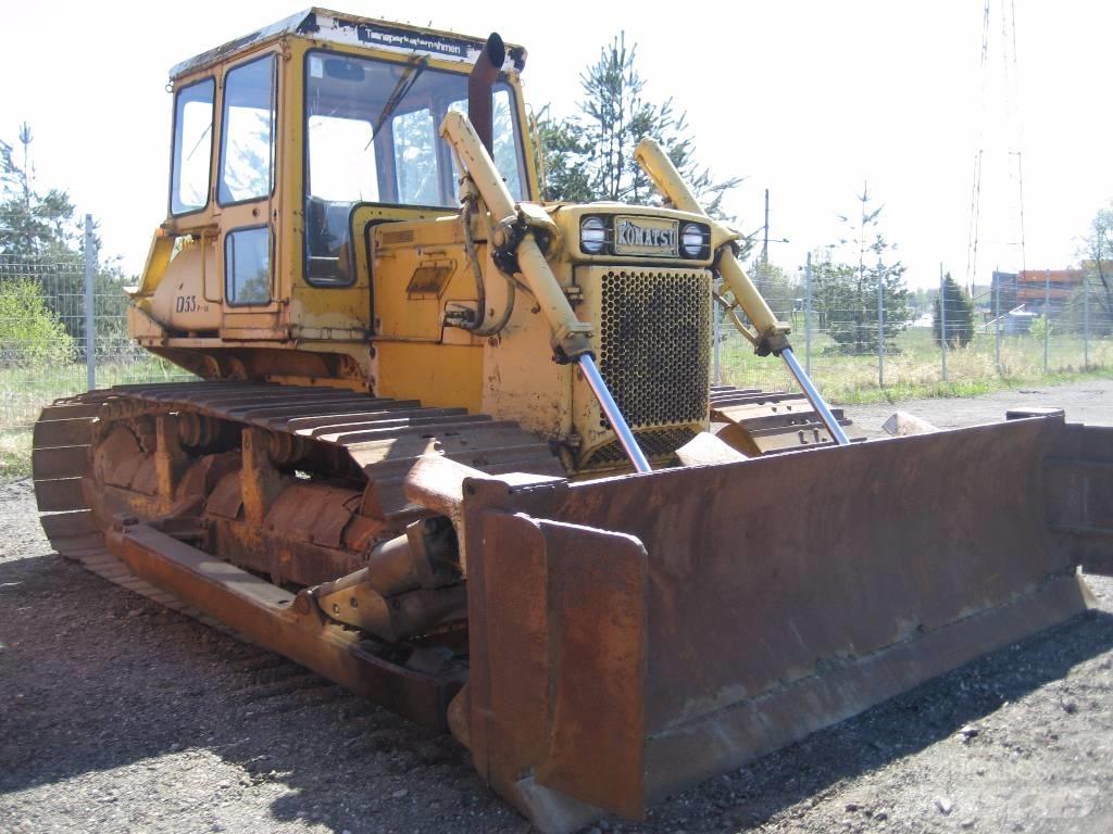 Komatsu D53P-16 Гусеничні бульдозери