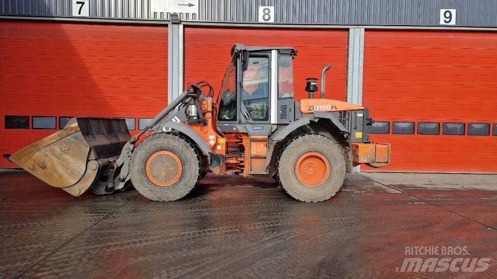 Hitachi ZW 150 PL Фронтальні навантажувачі