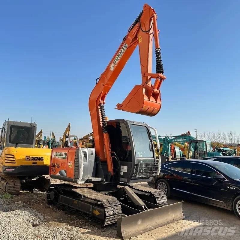 Hitachi ZX 70 Міні-екскаватори < 7т