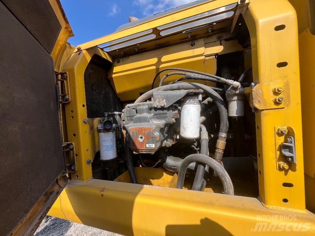 Komatsu Pc240-7 Гусеничні екскаватори