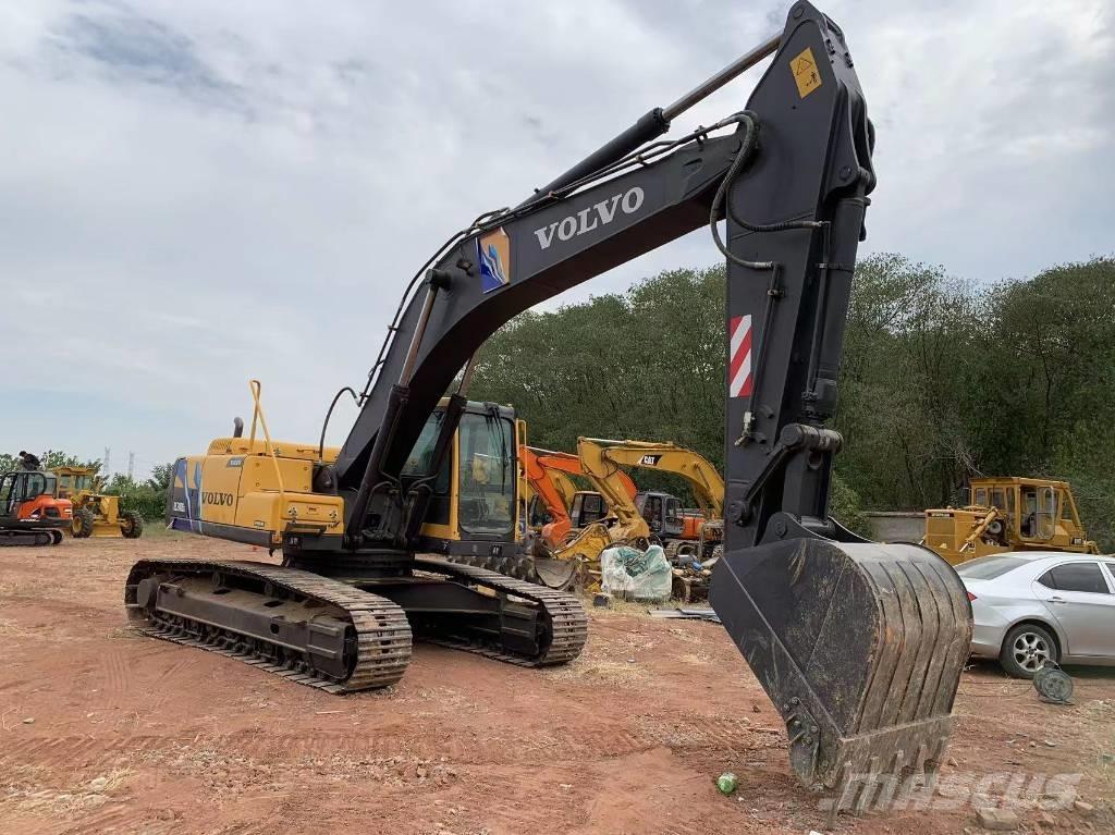 Volvo EC 290 B Гусеничні екскаватори