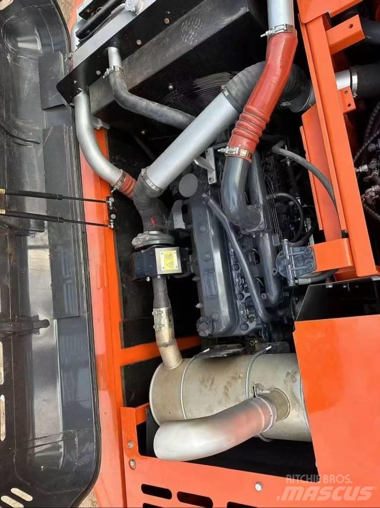 Doosan DX225LC-9C Гусеничні екскаватори