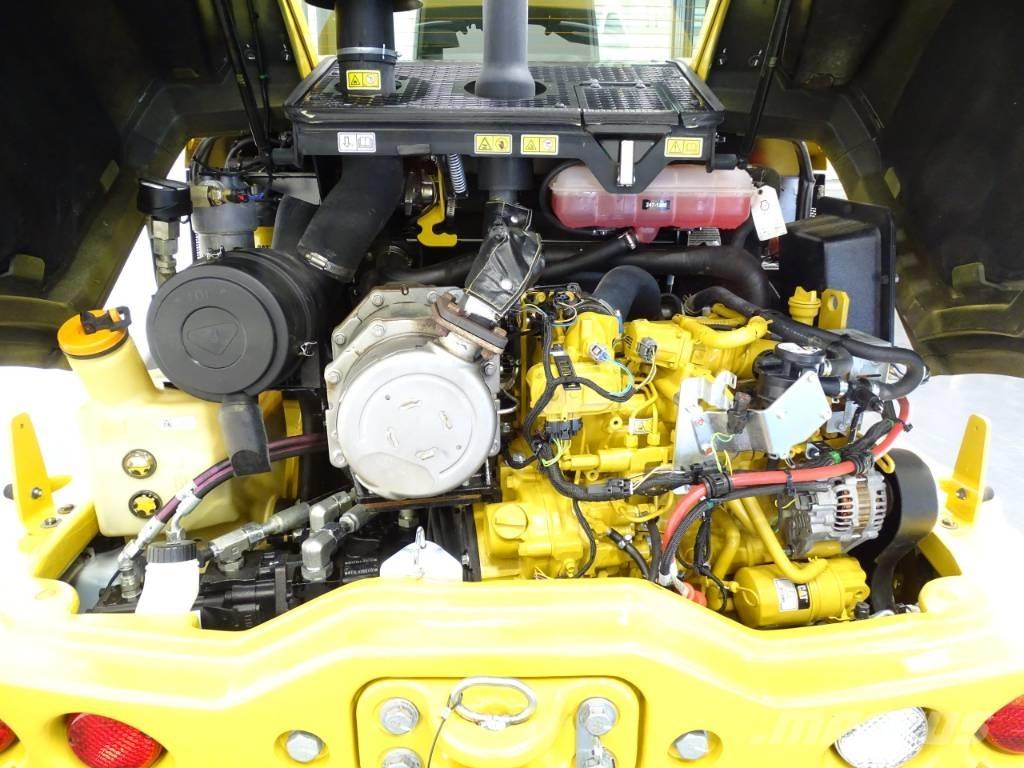 CAT 906M Фронтальні навантажувачі