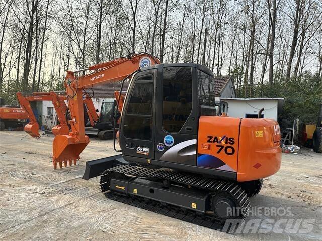Hitachi ZX70 Гусеничні екскаватори