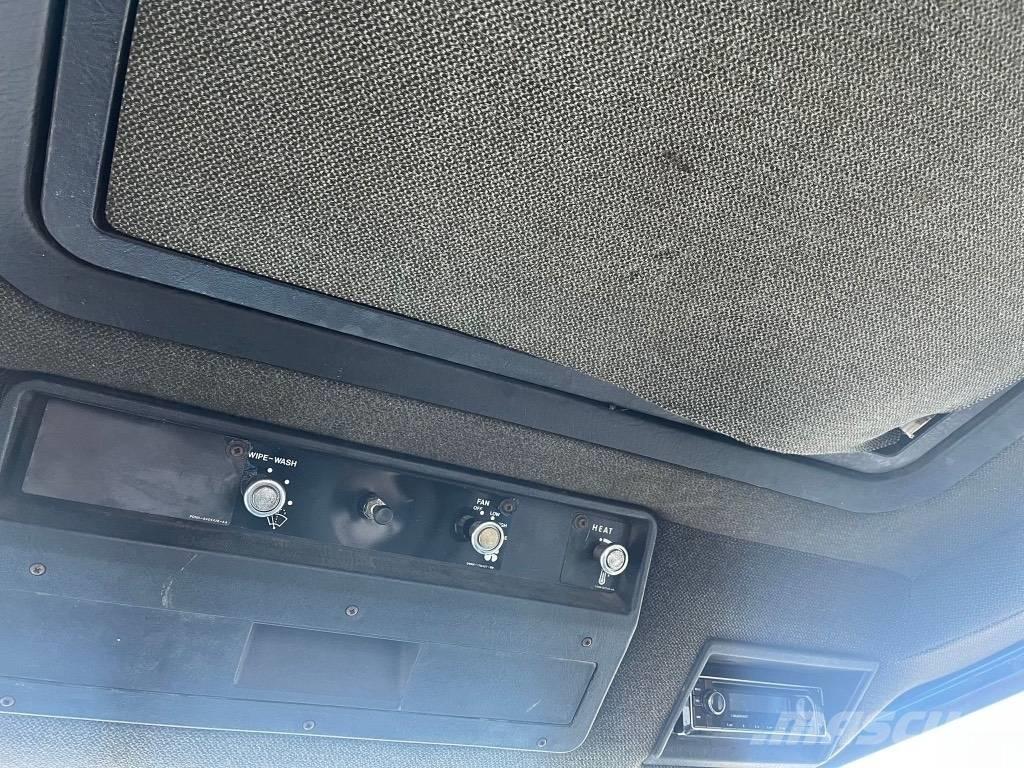 Ford 6610 II MYYTY Трактори