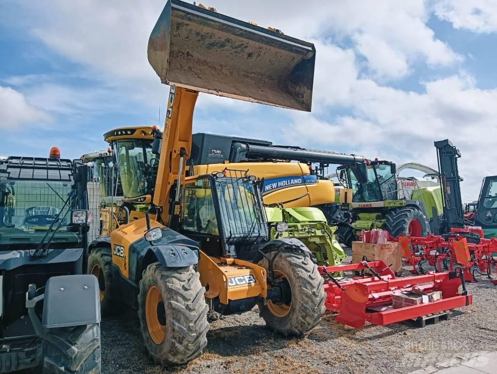 JCB 526-56 Agri Телескопічний навантажувач