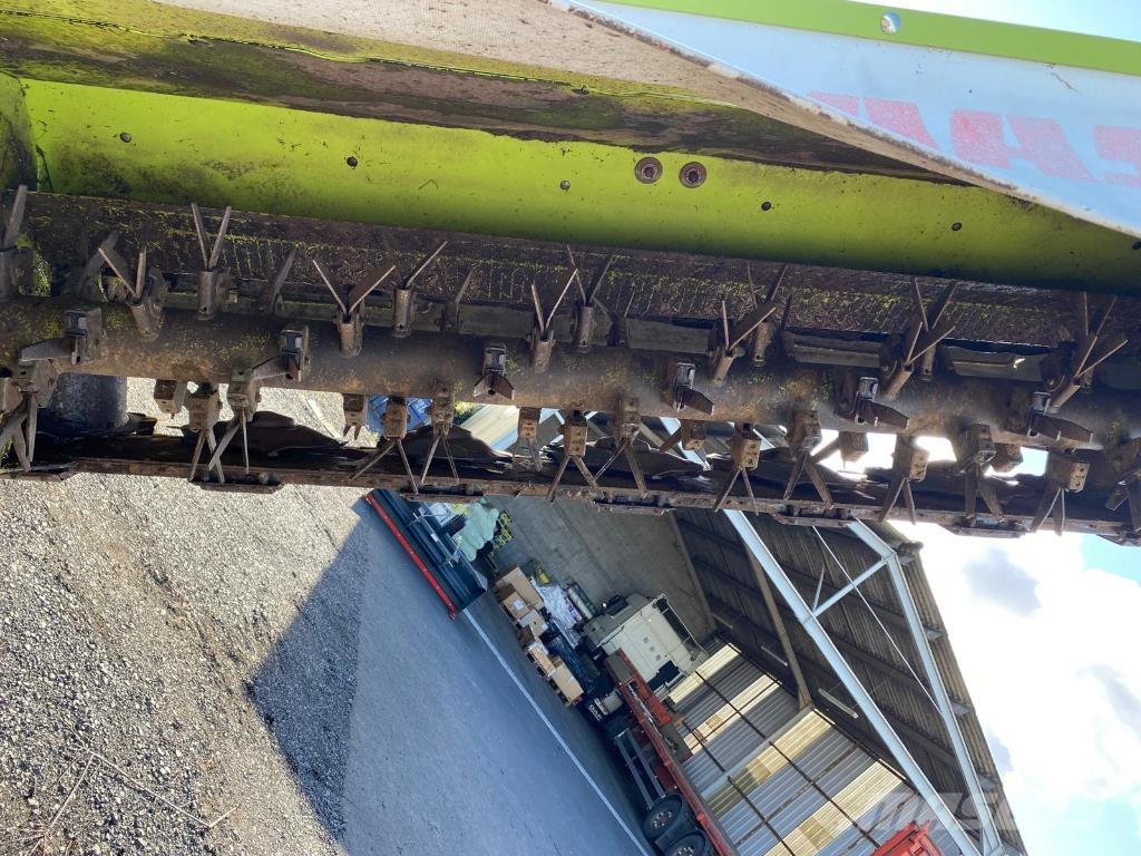 CLAAS DISCO 3050 Навісні та причіпні косарки