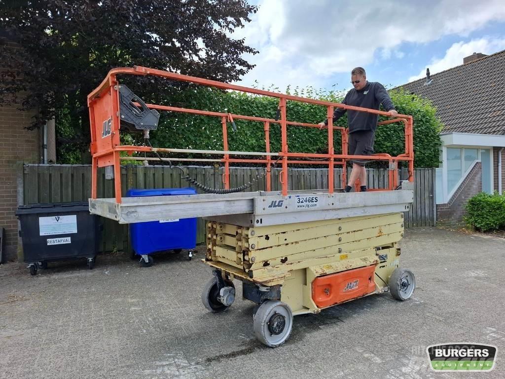 JLG 3246ES Підйомники-ножиці