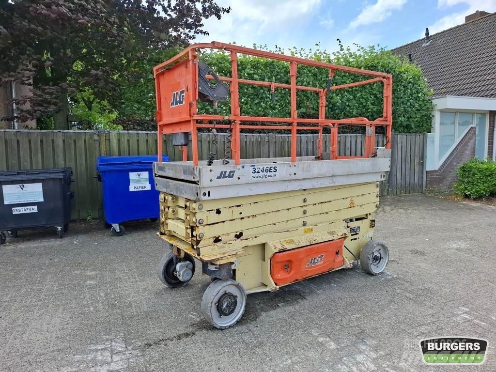 JLG 3246ES Підйомники-ножиці