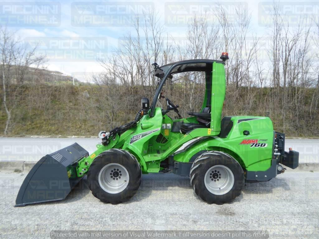 Avant 760I Багатофункціональне обладнання для вантажних і землекопальних робіт