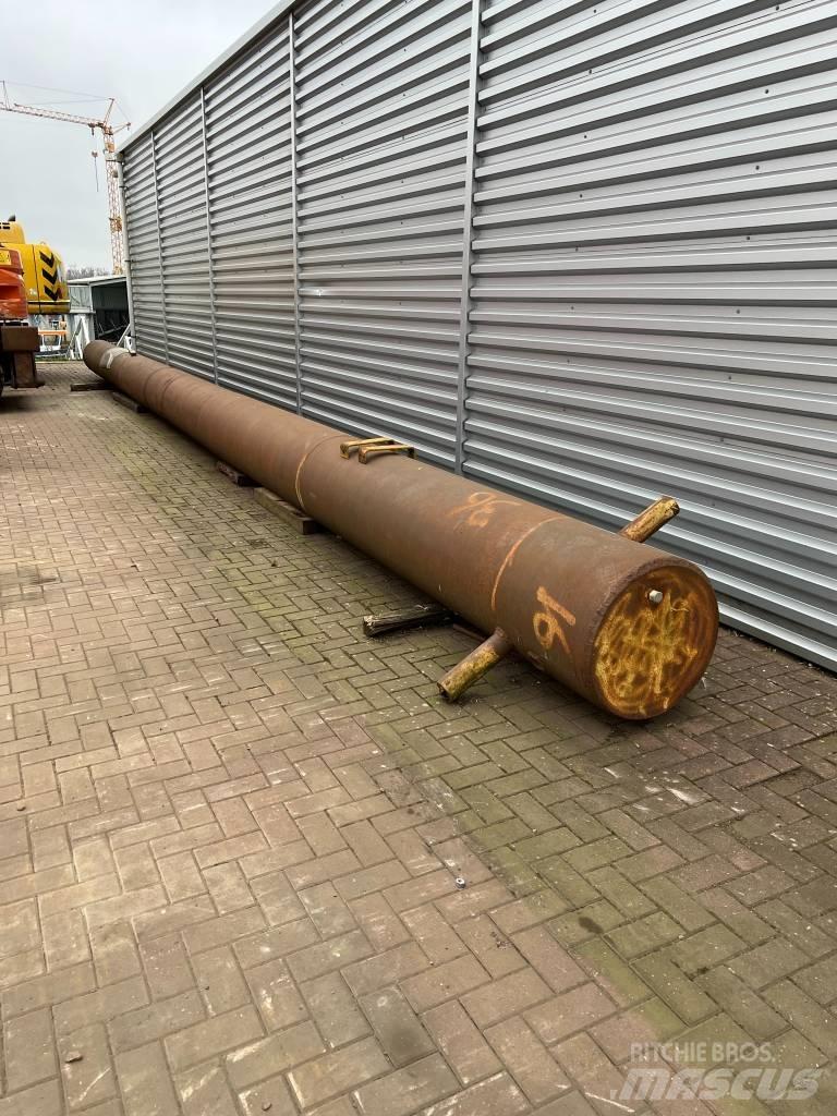  Spud leg 15 meter Земснаряди
