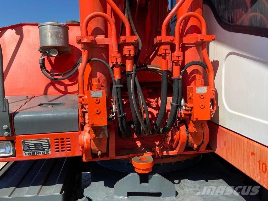 Liebherr A 900 C Колісні екскаватори