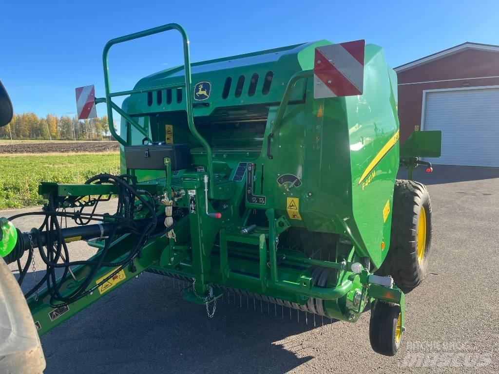 John Deere F441M Рулонні прес-підбирачі