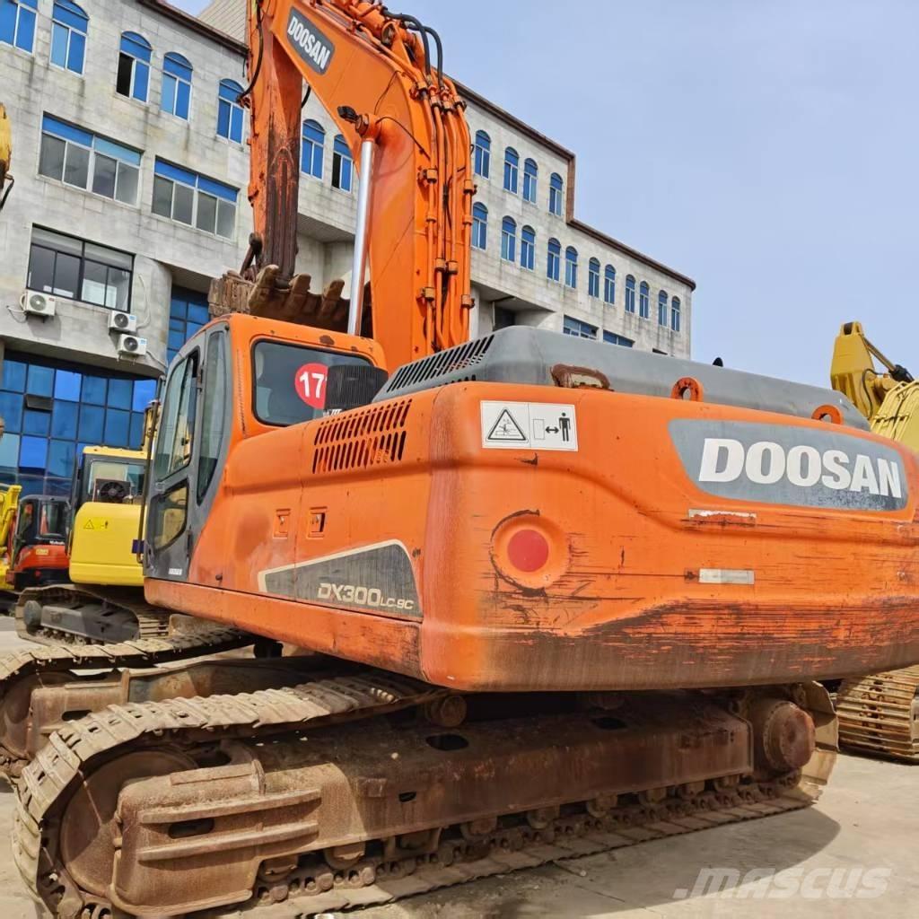 Doosan DX 300 LC Гусеничні екскаватори