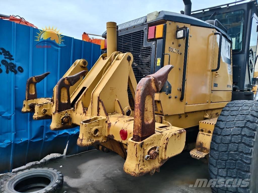 CAT 160 M Грейдери