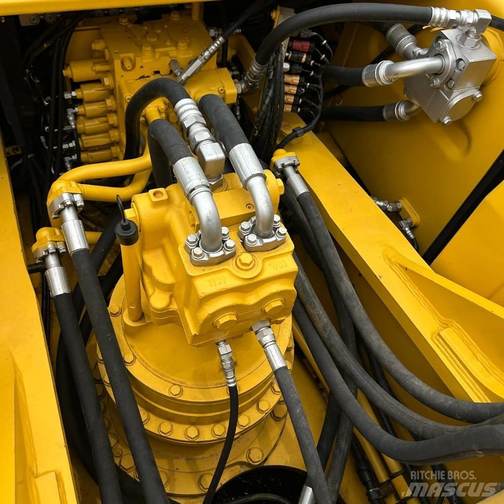 Komatsu 450 Гусеничні екскаватори