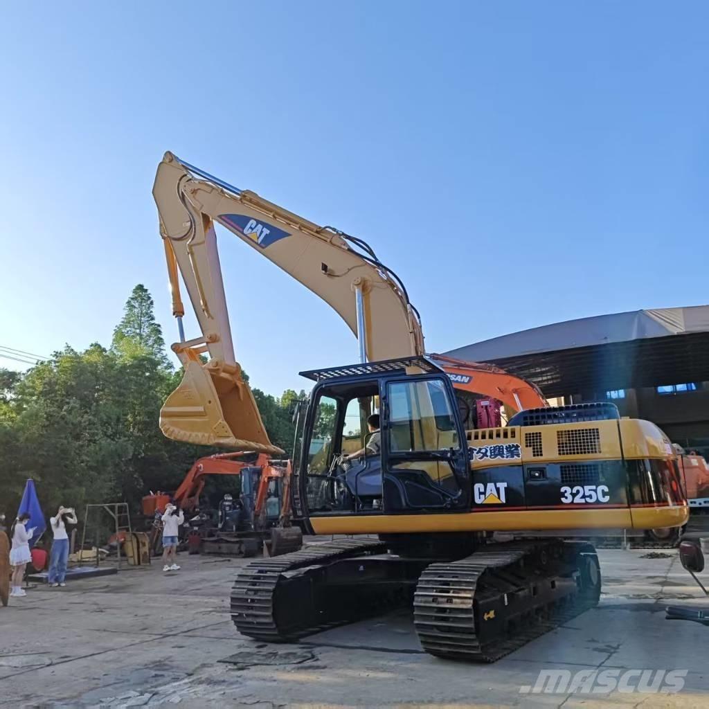 CAT 325 C Гусеничні екскаватори