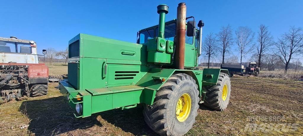 Kirovets K701 Трактори