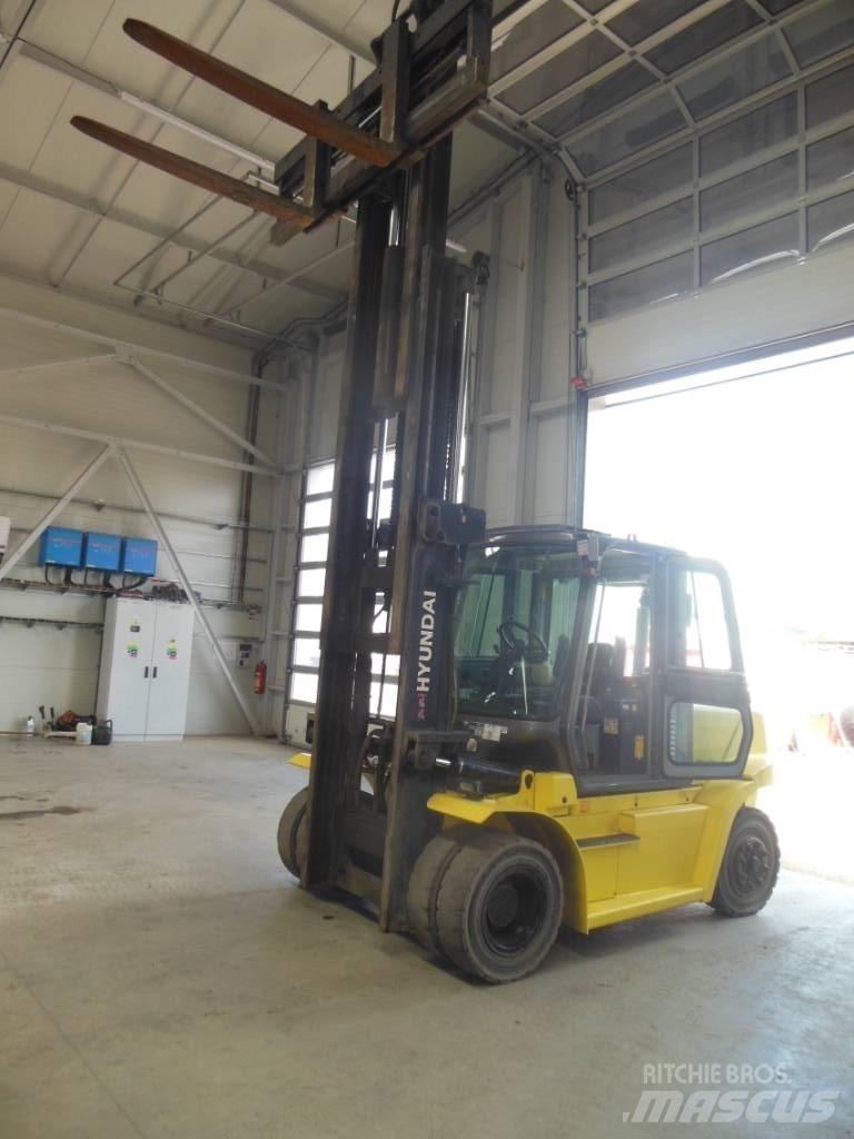 Hyundai 70 D-7 A Дизельні навантажувачі