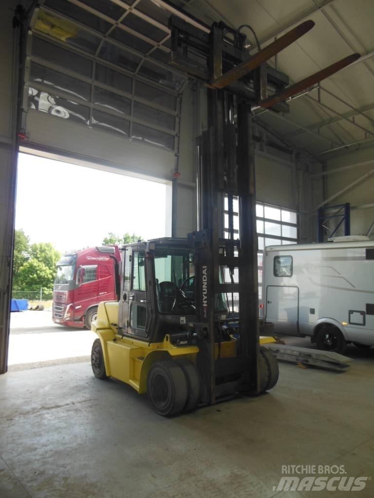 Hyundai 70 D-7 A Дизельні навантажувачі