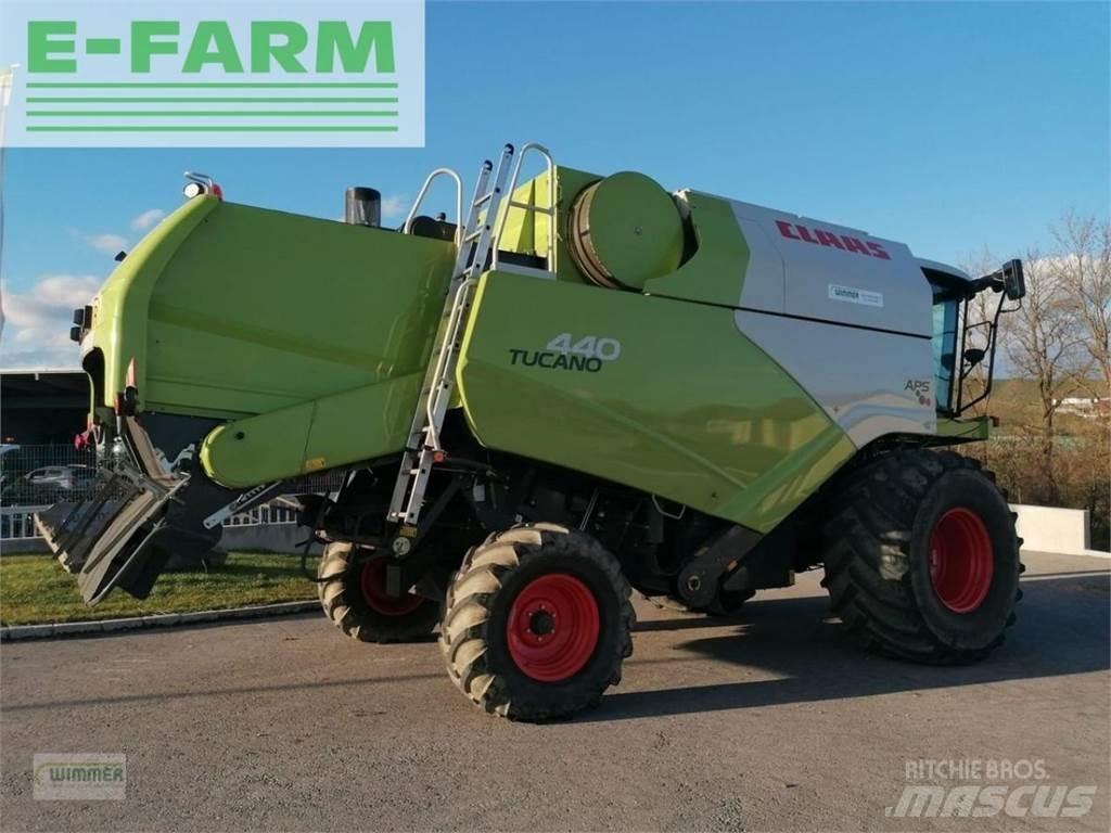 CLAAS tucano 440 Зернозбиральні комбайни