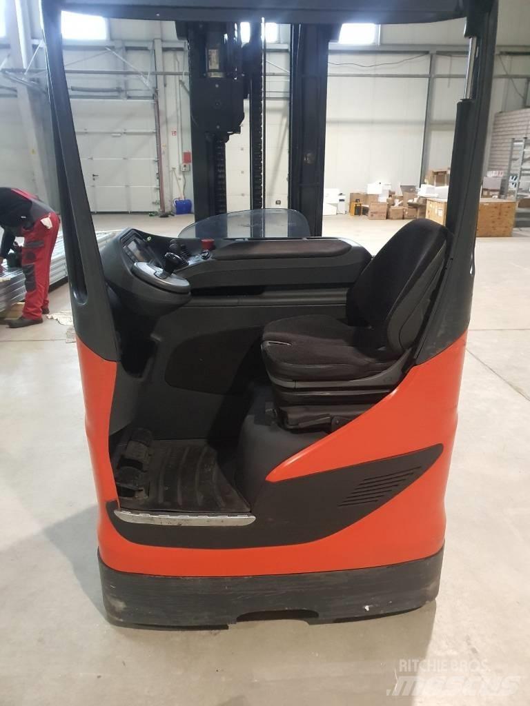 Linde R20 Самохідні електроштабелери