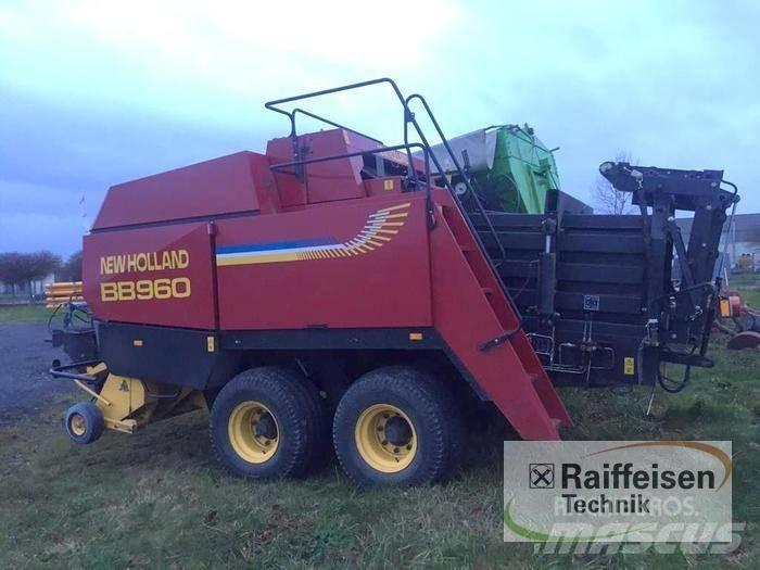 New Holland BB 960 Тюкові прес-підбирачі