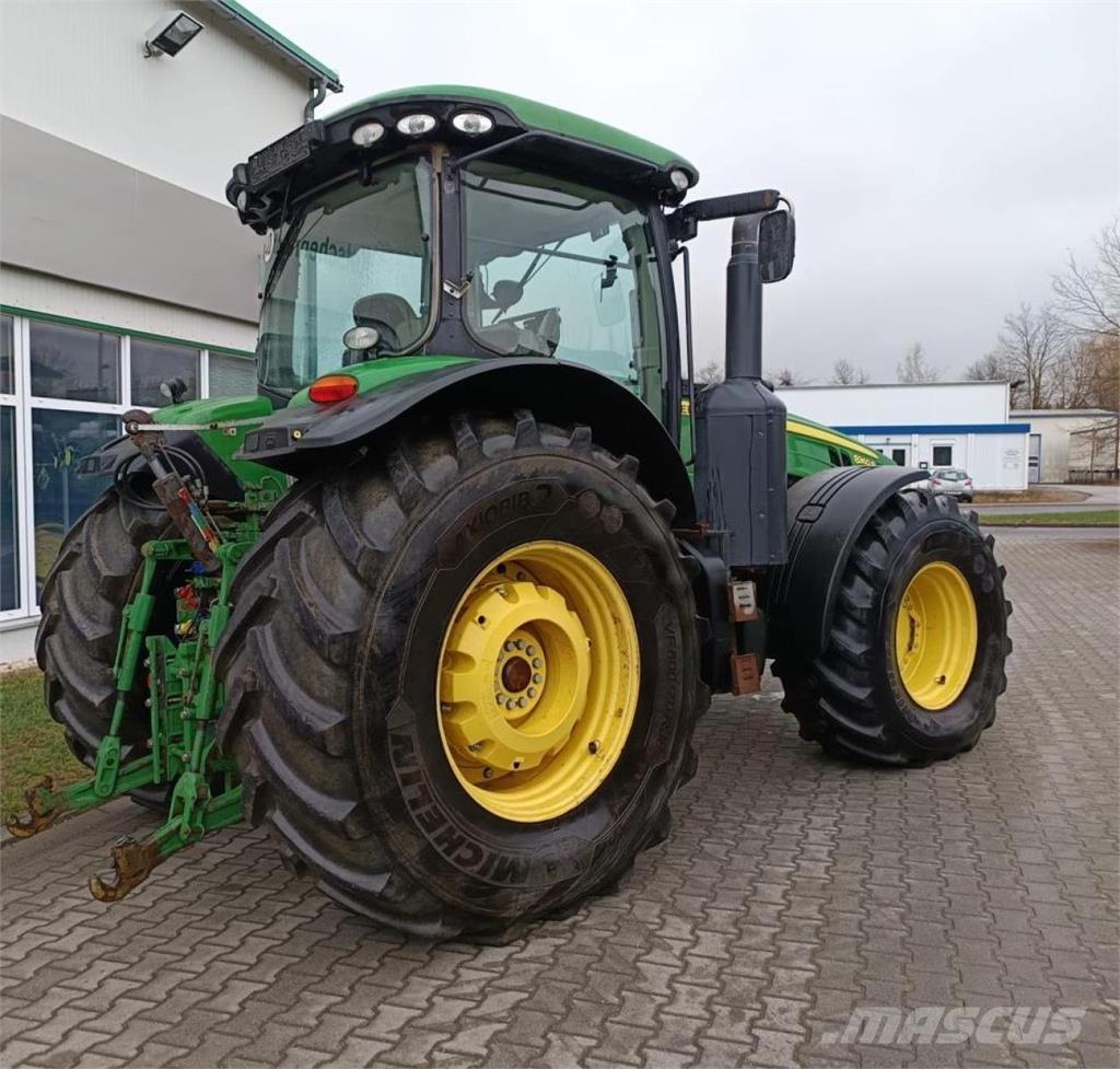 John Deere 8360 R Трактори