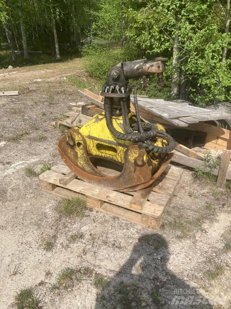 Loglift F118ST9.6 Лісозаготівельні крани