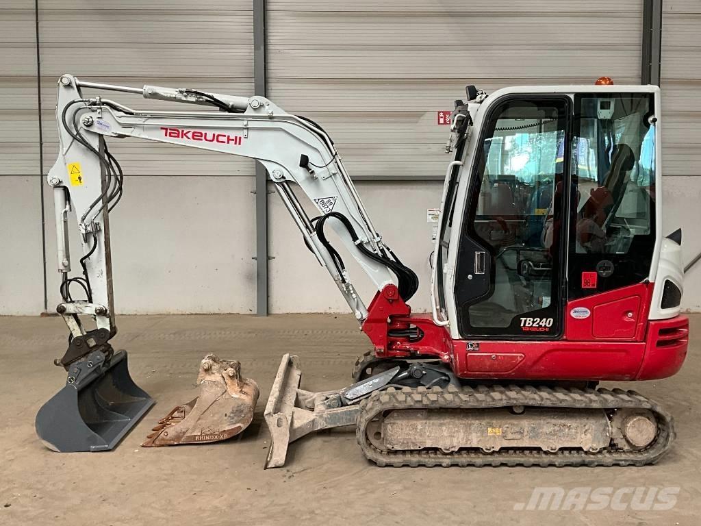 Takeuchi TB 240 Міні-екскаватори < 7т