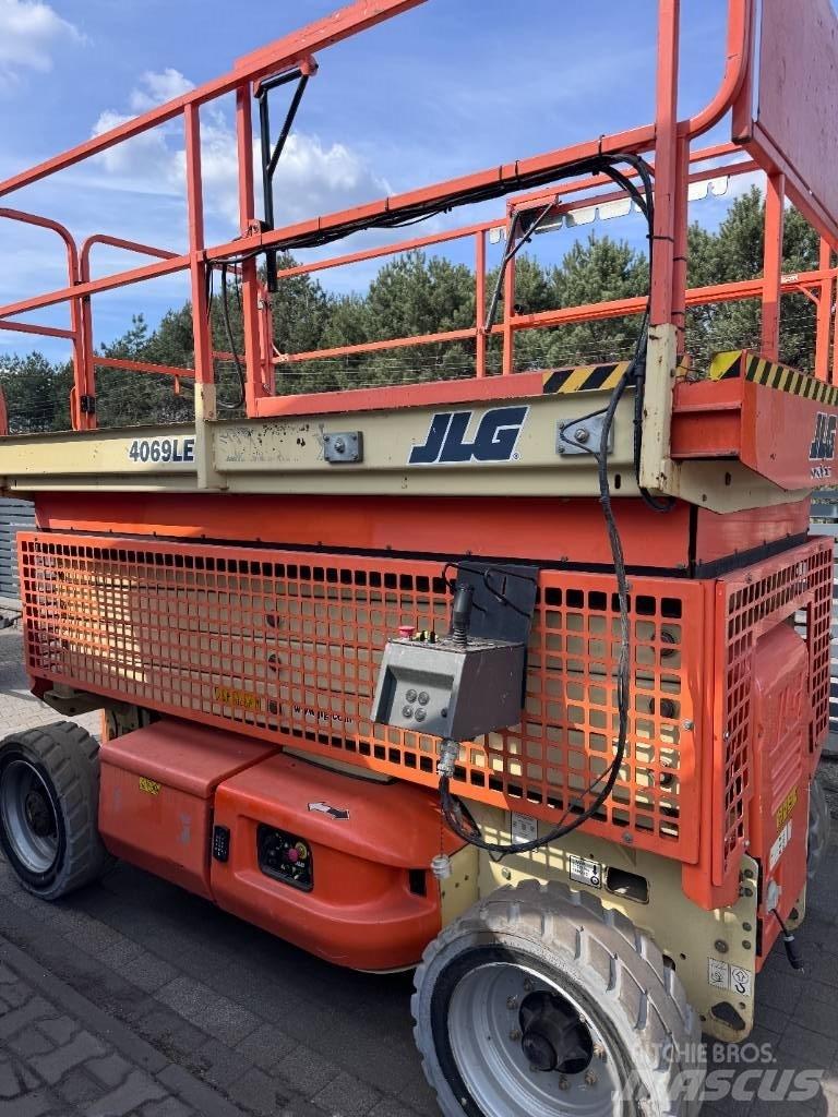 JLG 4069 Підйомники-ножиці