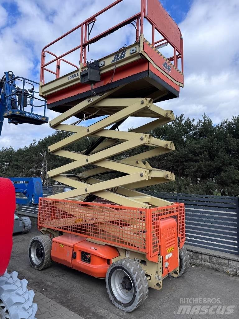JLG 4069 Підйомники-ножиці