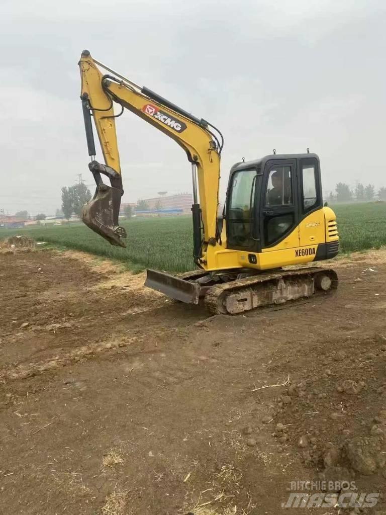 XCMG XE 60 DA Міні-екскаватори < 7т