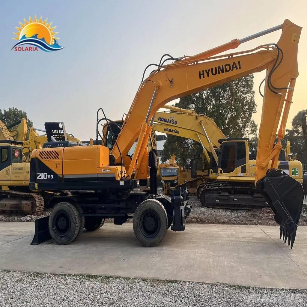 Hyundai R210W-9 Колісні екскаватори