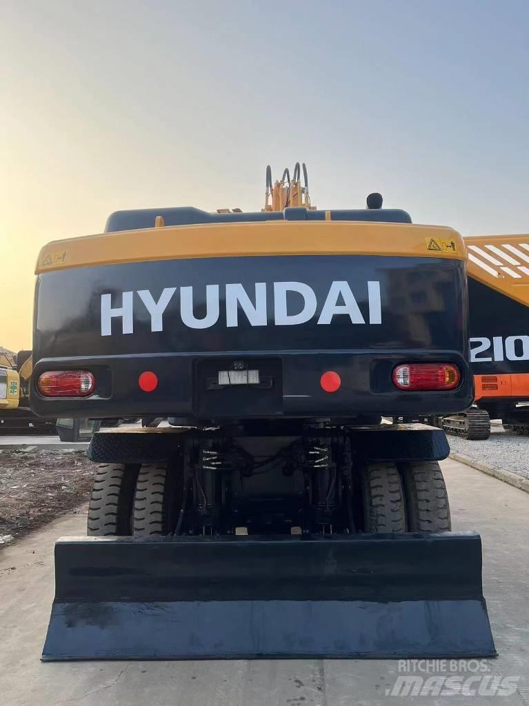 Hyundai R210W-9 Колісні екскаватори