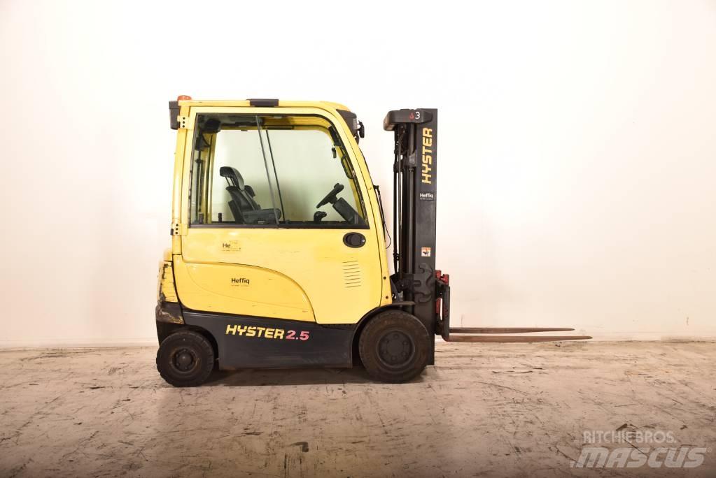 Hyster J 2.5 XN Електронавантажувачі