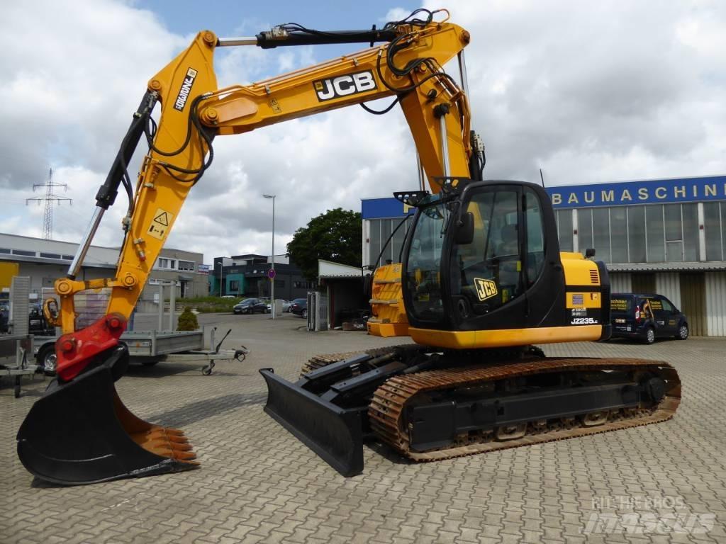 JCB JZ235 Гусеничні екскаватори