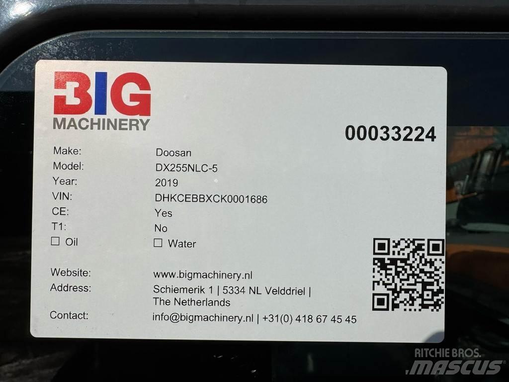 Doosan DX255NLC-5 Гусеничні екскаватори