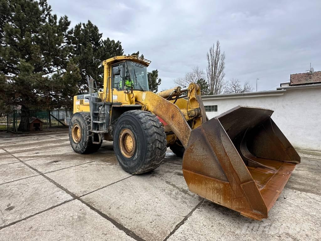 Komatsu WA500-3 Фронтальні навантажувачі