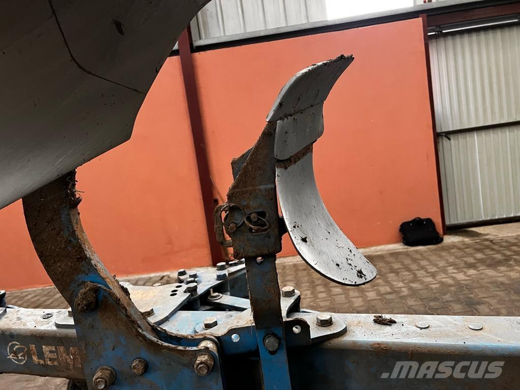 Lemken Juwel 8 Звичайні плуги
