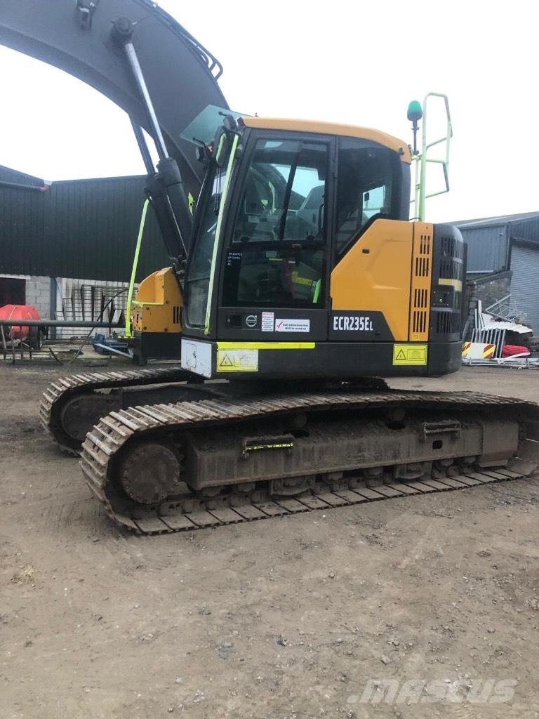 Volvo ECR 235 E Гусеничні екскаватори
