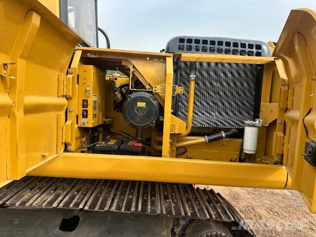 CAT 320B Гусеничні екскаватори