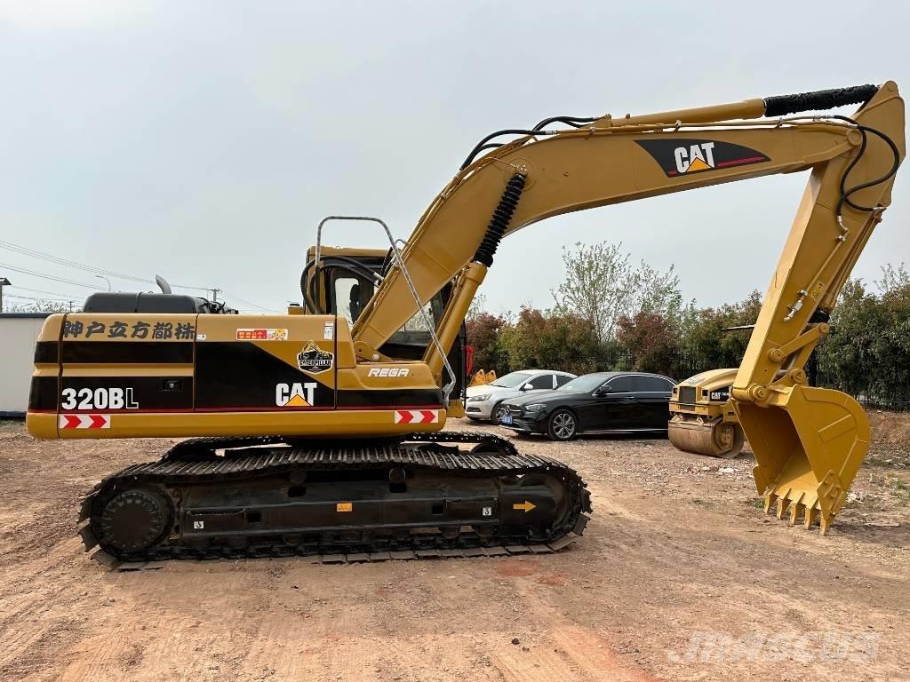 CAT 320B Гусеничні екскаватори