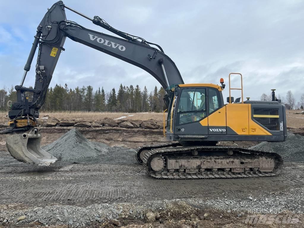 Volvo EC 250 EL Гусеничні екскаватори